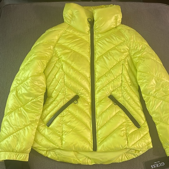 Guess Puffer jacket New size S neon color - Picture 2 of 4